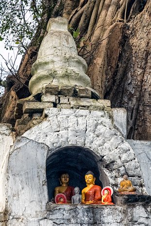 SL_Kandy_temple_017