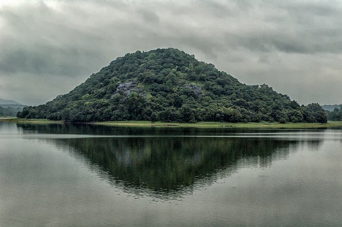 SL_Triangle_Polonnaruwa_006