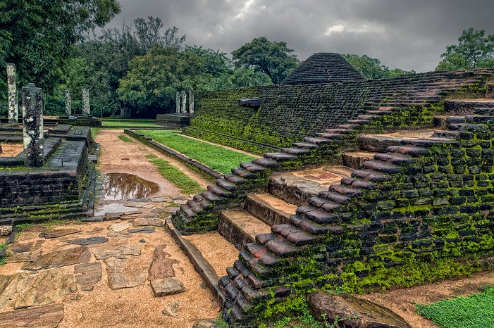 SL_Triangle_Polonnaruwa_020